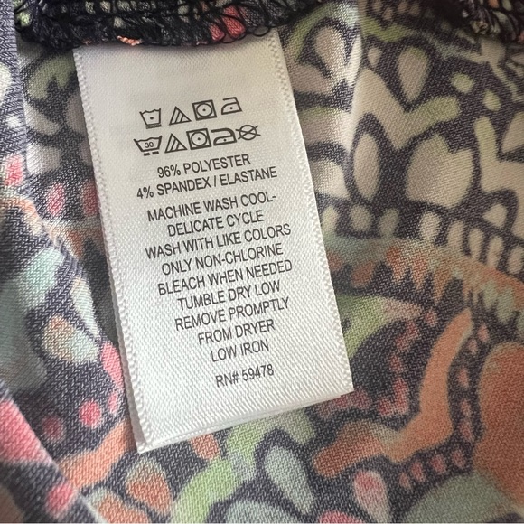 Colorful Paisley Sleeveless Dress - Picture 4 of 5